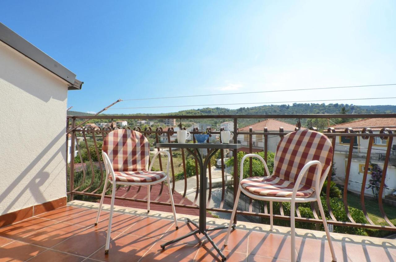 Apartments By The Sea Slatine, Ciovo - 12176 Esterno foto