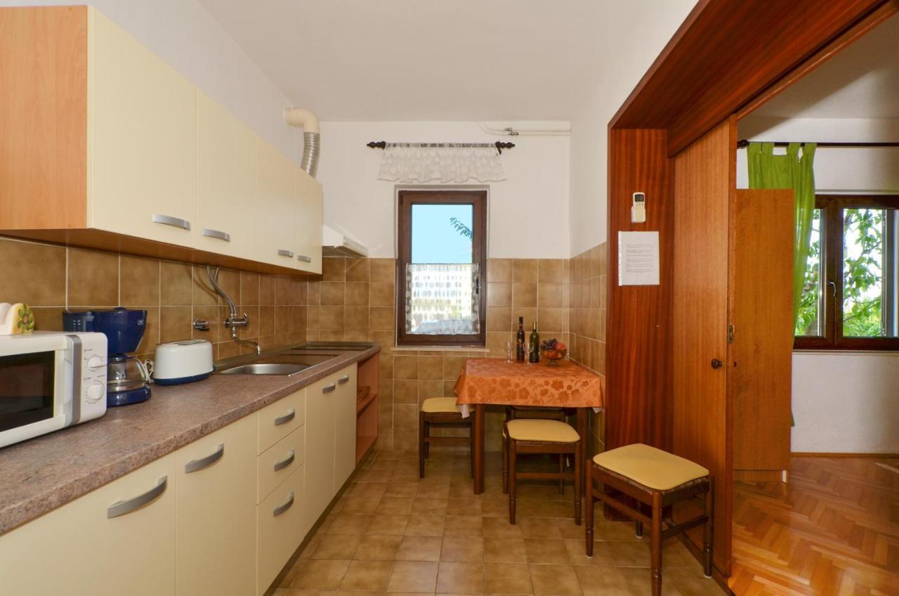 Apartments By The Sea Slatine, Ciovo - 12176 Esterno foto